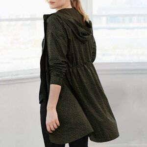 J. Jill Fit Water Resistant Anorak Jacket Kalamata Ditsy Leopard‎ Medium